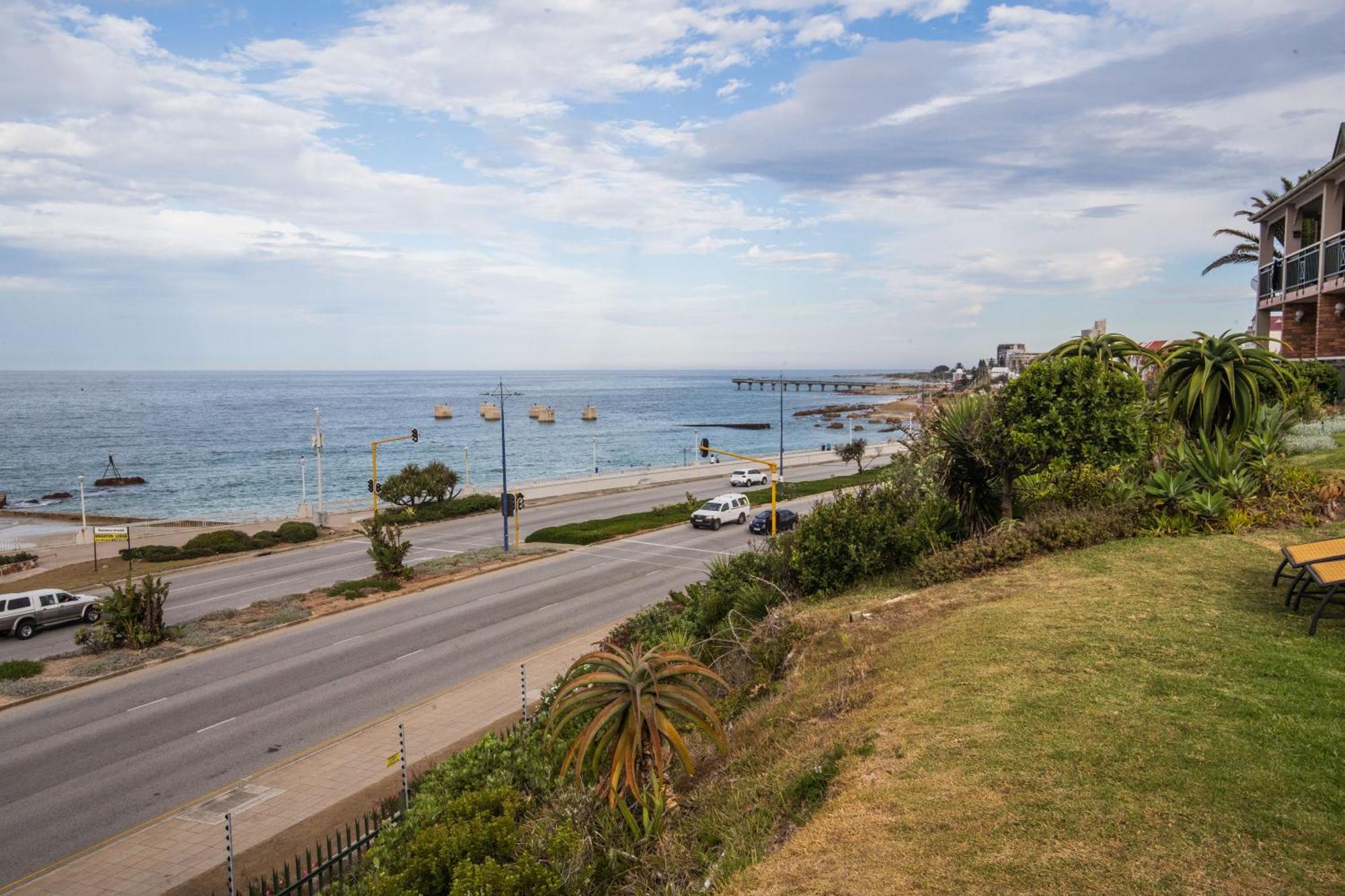 157 Brookes Hill Suites Near The Beach Port Elizabeth Kültér fotó