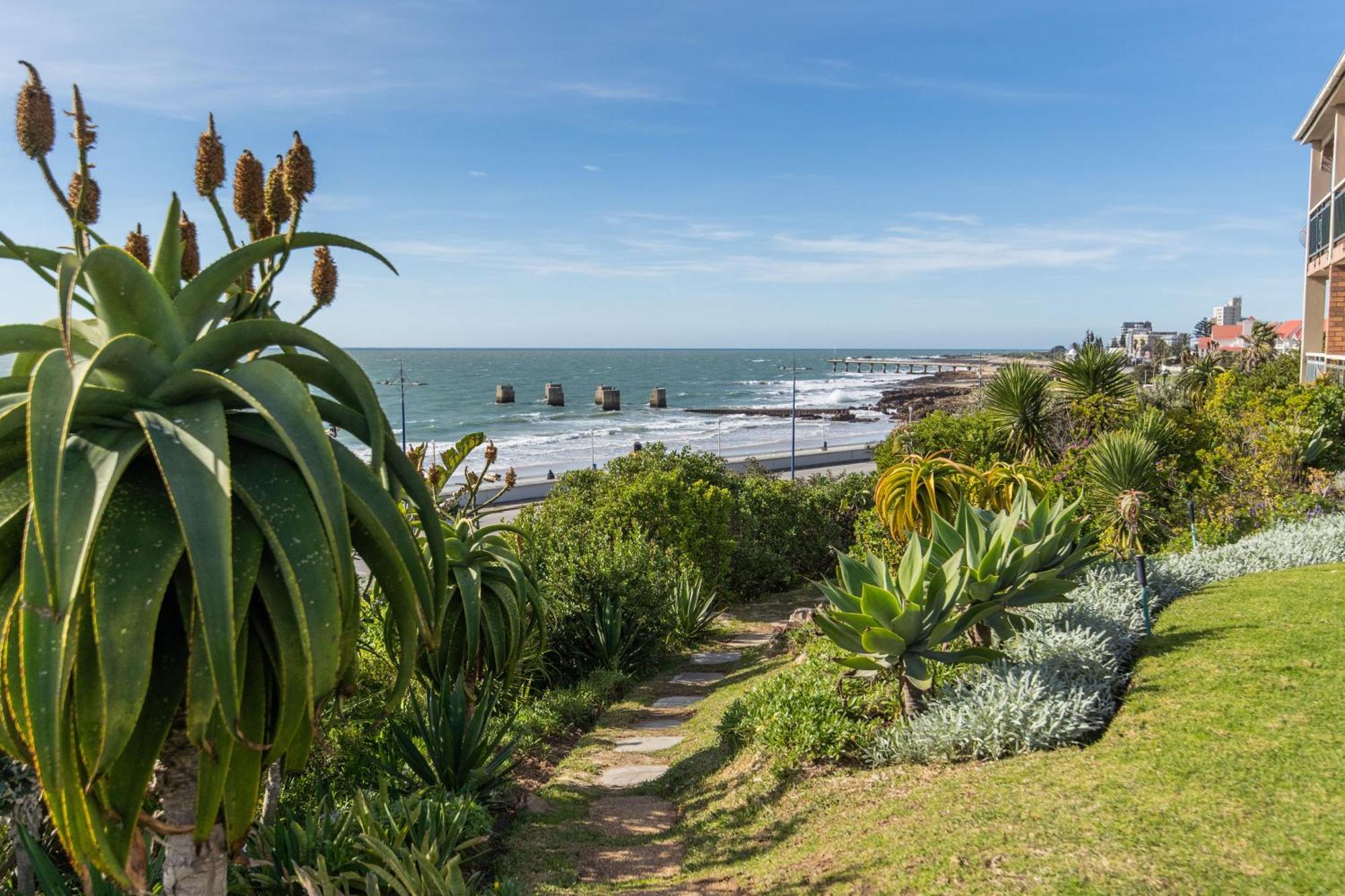 157 Brookes Hill Suites Near The Beach Port Elizabeth Kültér fotó